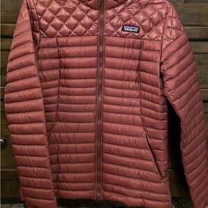 Patagonia Alplight Jacket in Burgundy